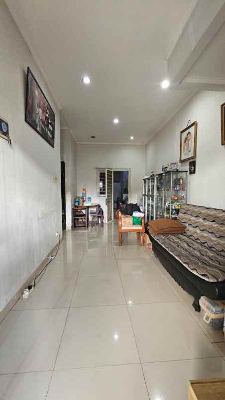 dijual rumah puri gardena