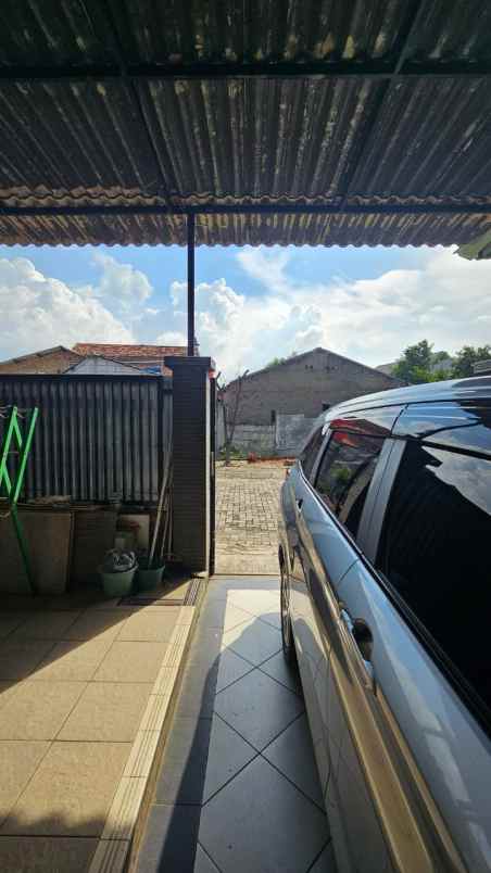 dijual rumah puri gardena