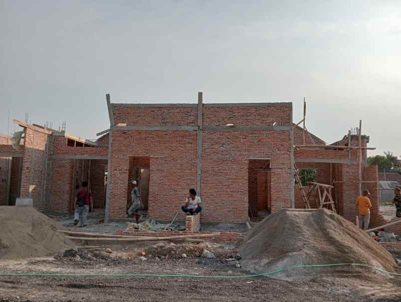 dijual rumah puri lintas asih kel