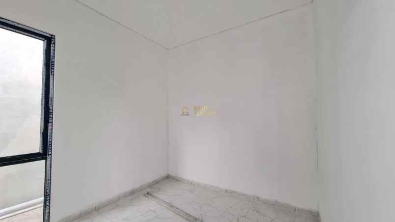 dijual rumah purwomartani