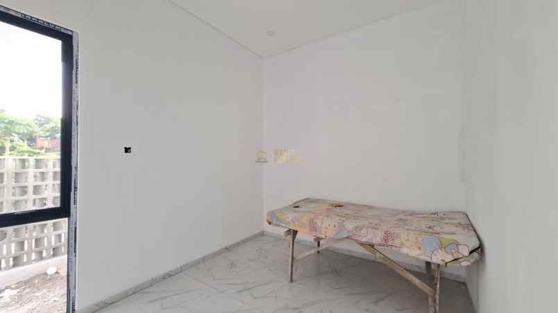 dijual rumah purwomartani