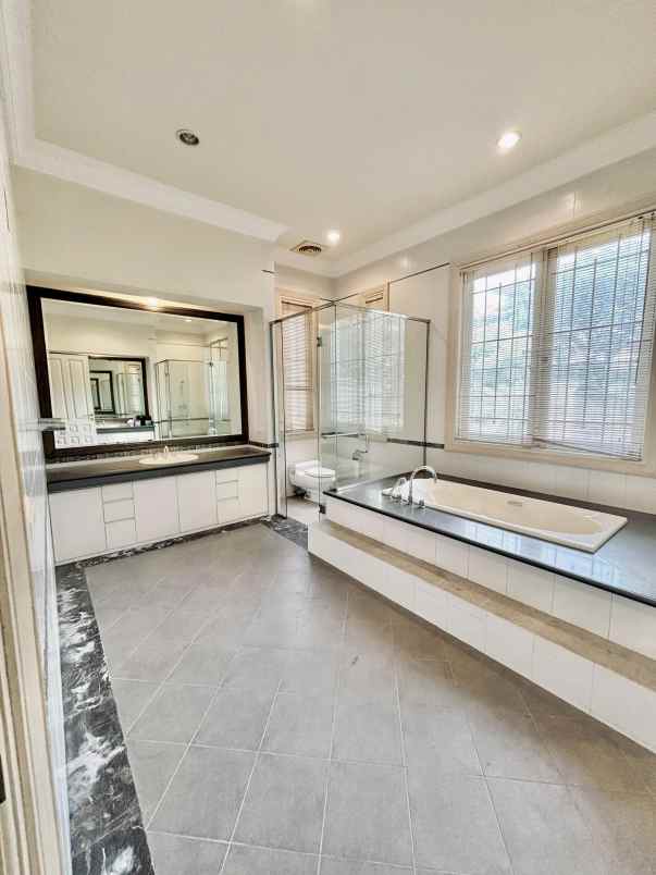 dijual rumah raya kertajaya indah