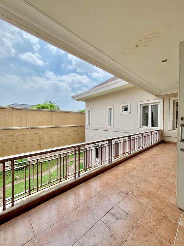 dijual rumah raya kertajaya indah