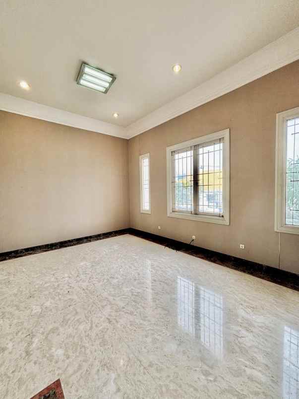 dijual rumah raya kertajaya indah