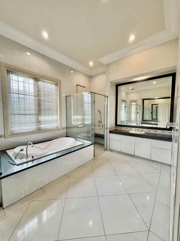 dijual rumah raya kertajaya indah