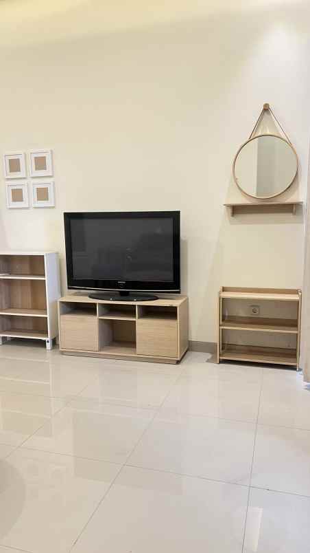 dijual rumah rungkut