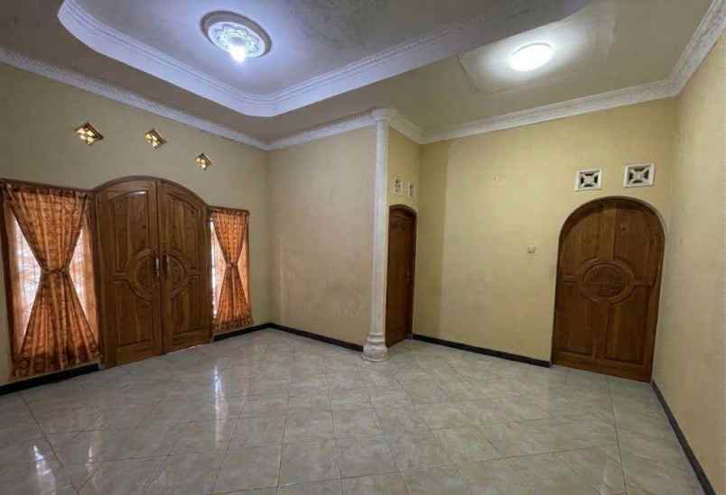 dijual rumah sendangguwo