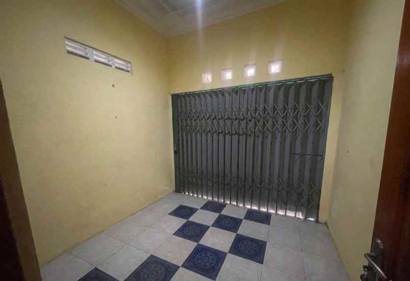 dijual rumah sendangguwo