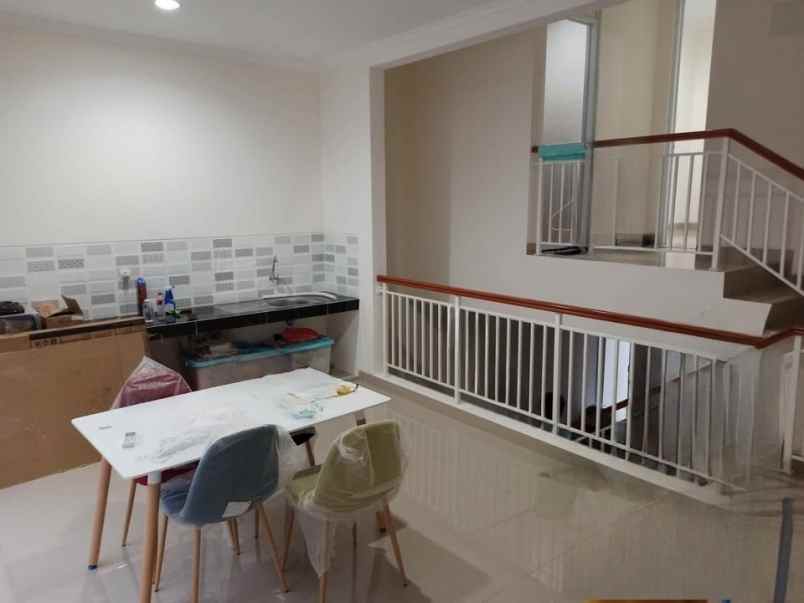 dijual rumah siap huni di citragran cibubur