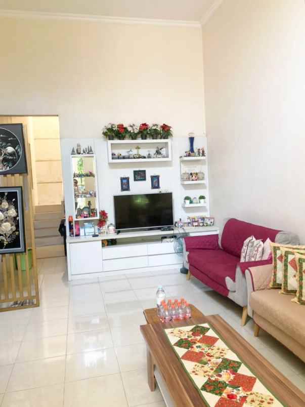 dijual rumah siap huni di citragran cibubur