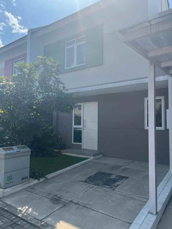 dijual rumah summarecon bandung