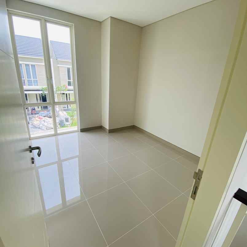 dijual rumah surabaya
