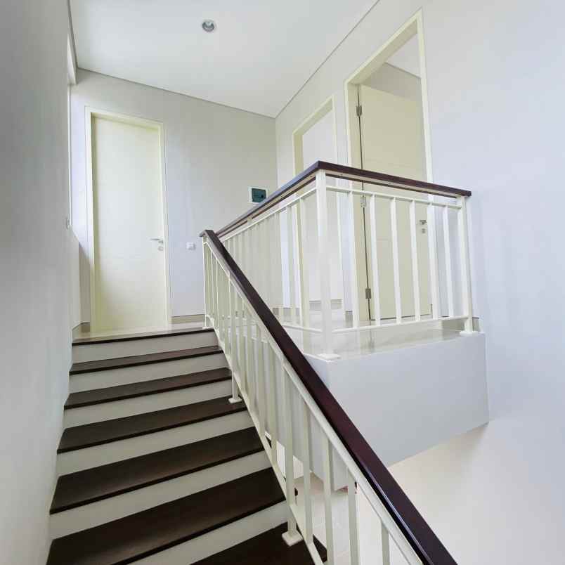 dijual rumah surabaya