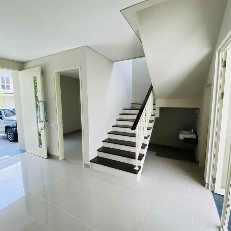 dijual rumah surabaya