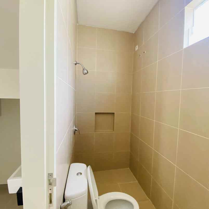 dijual rumah surabaya