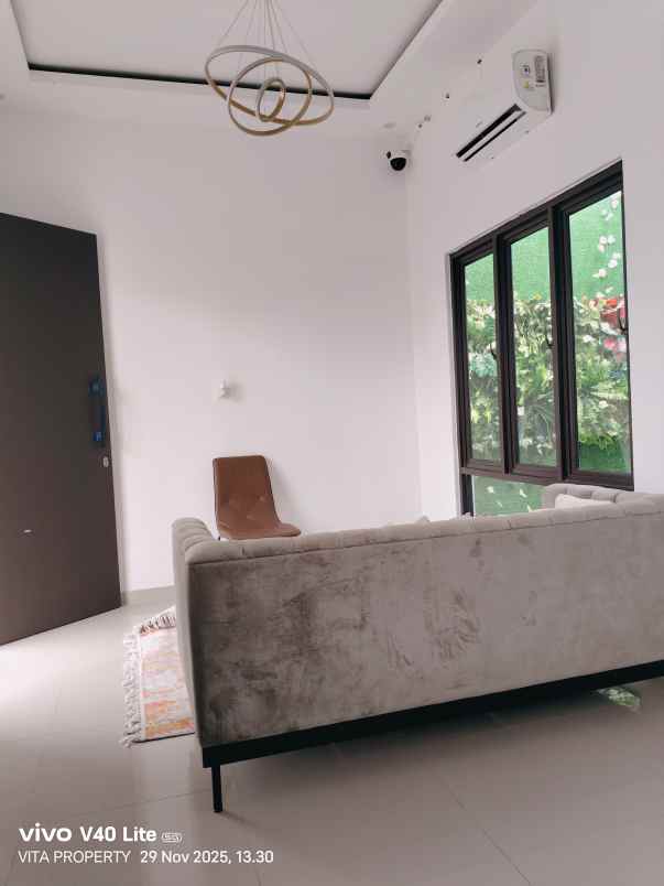dijual rumah suruh