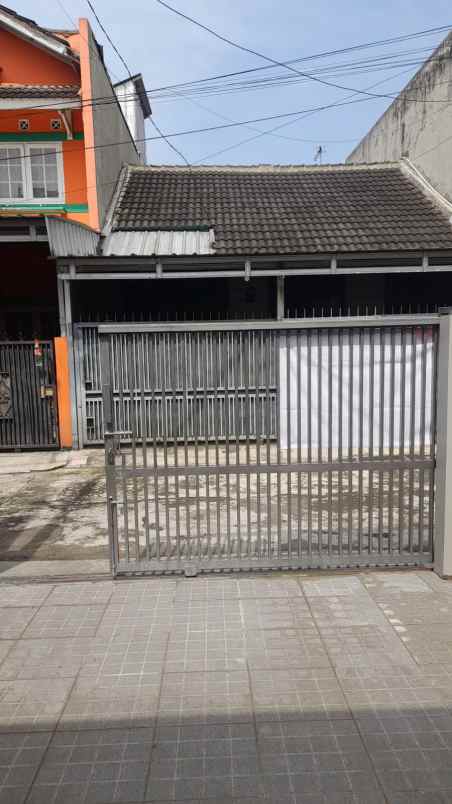 dijual rumah taman cibaduyut indah bandung