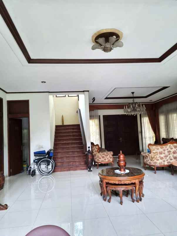 dijual rumah taman gandaria kebayoran