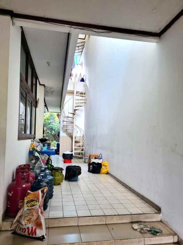 dijual rumah taman gandaria kebayoran