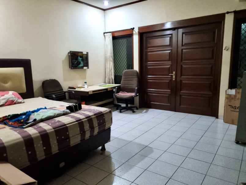 dijual rumah taman gandaria kebayoran