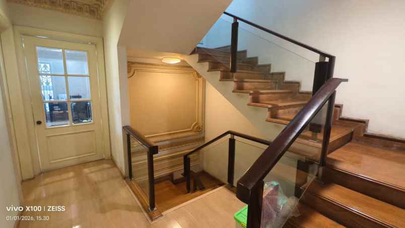 dijual rumah taman palem lestari