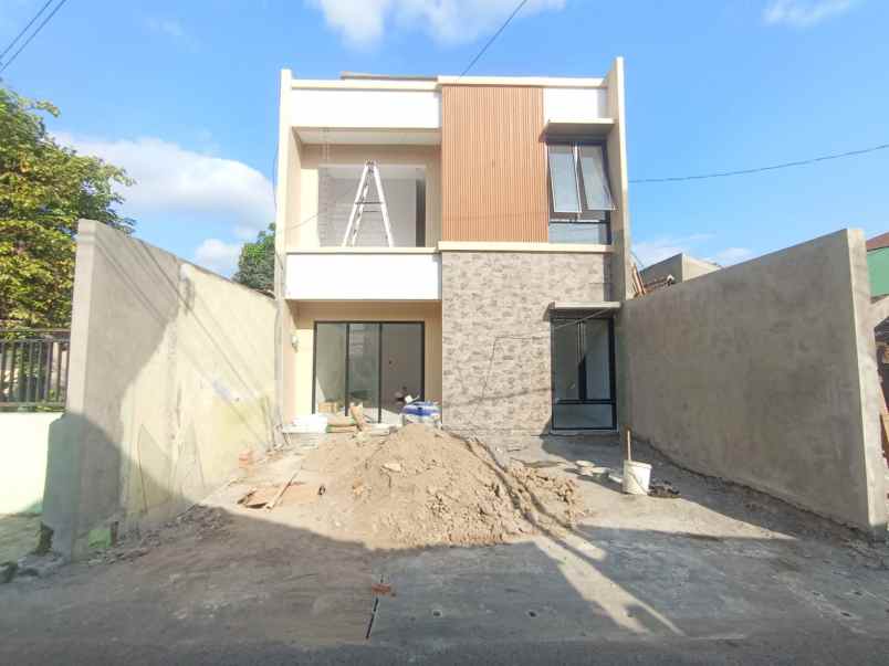 dijual rumah tegalrejo