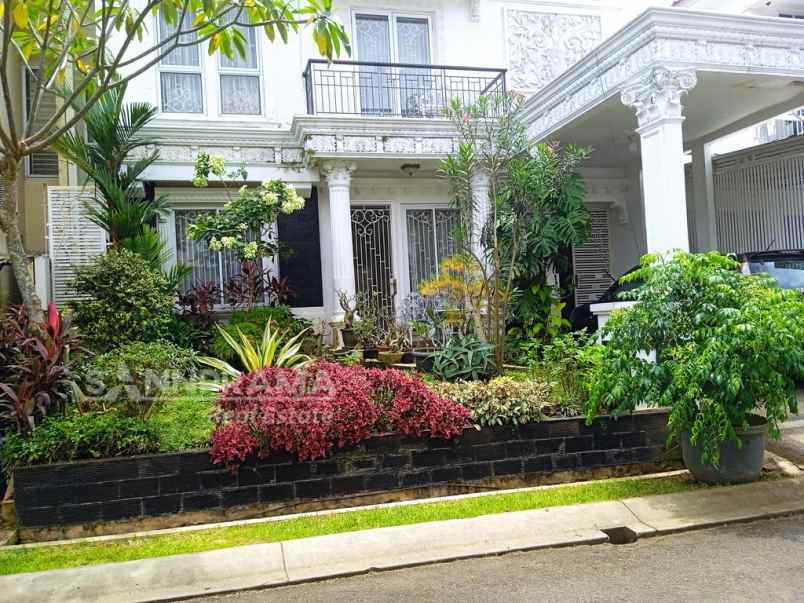 dijual rumah telaga golf sawangan