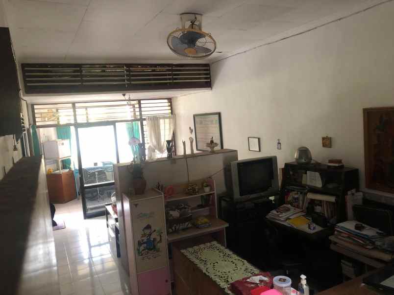 dijual rumah tenggilis mejoy 12
