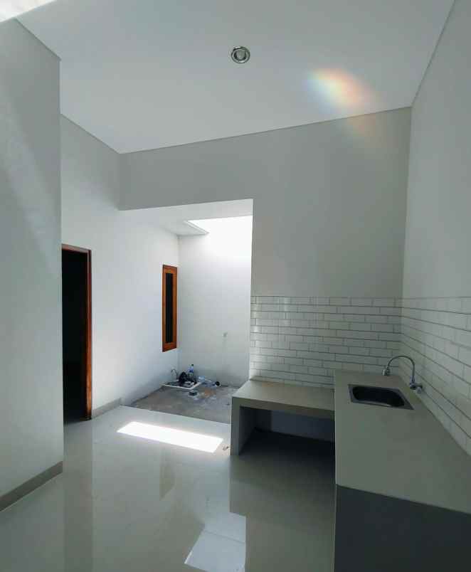 dijual rumah terminal giwangan