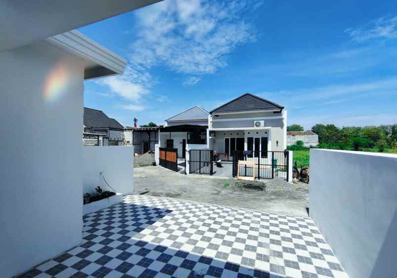 dijual rumah terminal giwangan