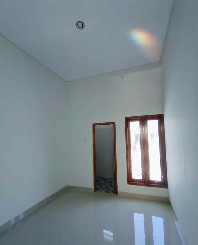 dijual rumah terminal giwangan