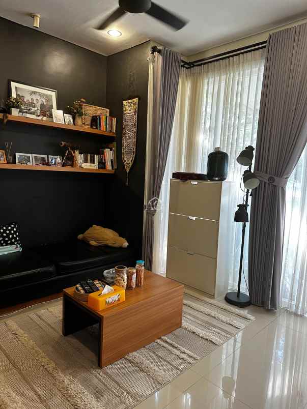 dijual rumah the oz residence