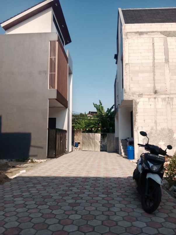 dijual rumah utan kayu