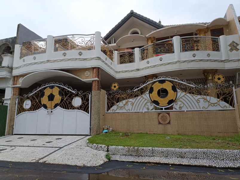 dijual rumah villa bukit indah pakuwon