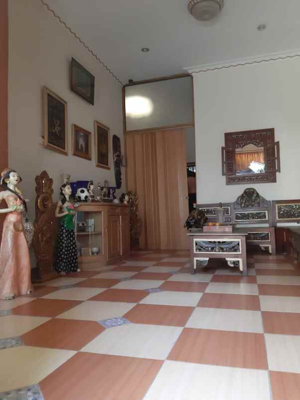 dijual rumah villa bukit indah pakuwon