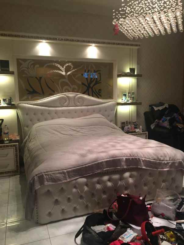 dijual rumah villa bukit indah pakuwon