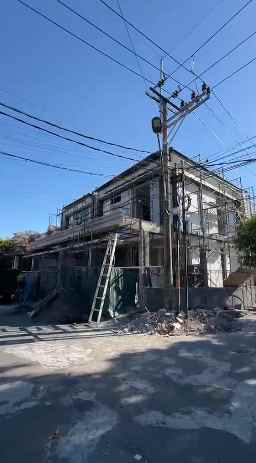 dijual rumah wiyung