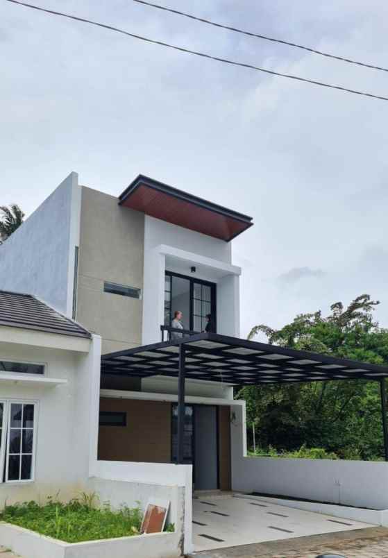 dijual rumah yasmin sektor 3 jl sedap