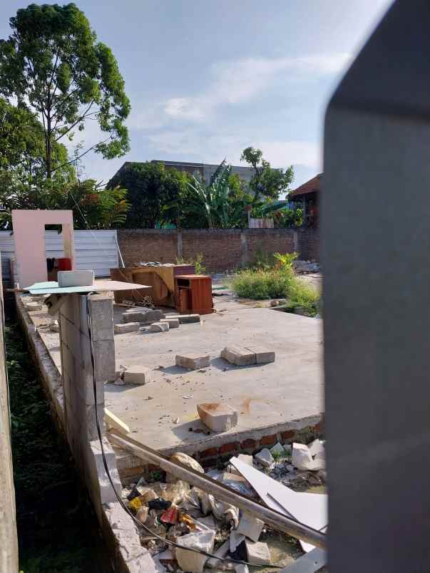 dijual tanah jl cisaranten baru