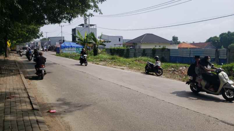 dijual tanah jl raya kampung melayu