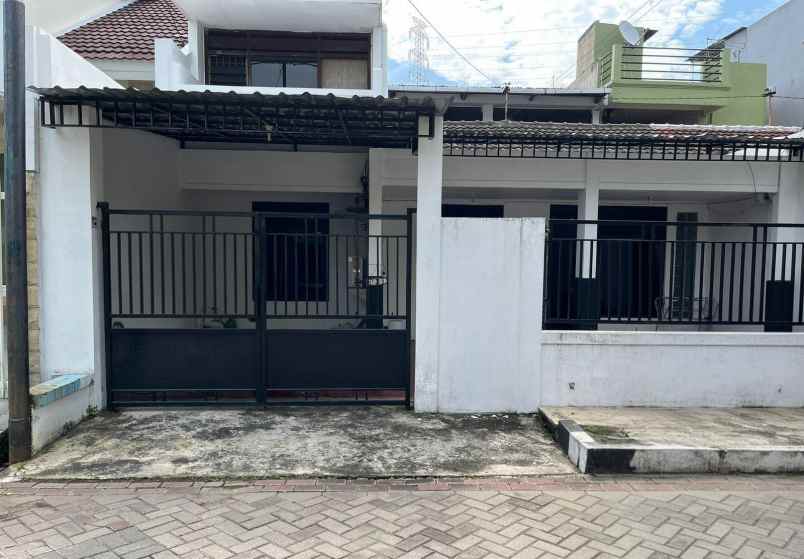 dijual tanah taman darmo indah barat