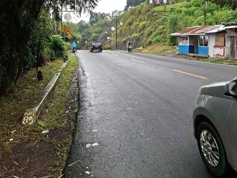 dijual villa jalan raya puncak puncak