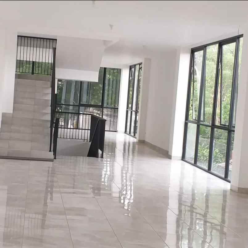 disewakan gedung di wijaya kusuma surabaya