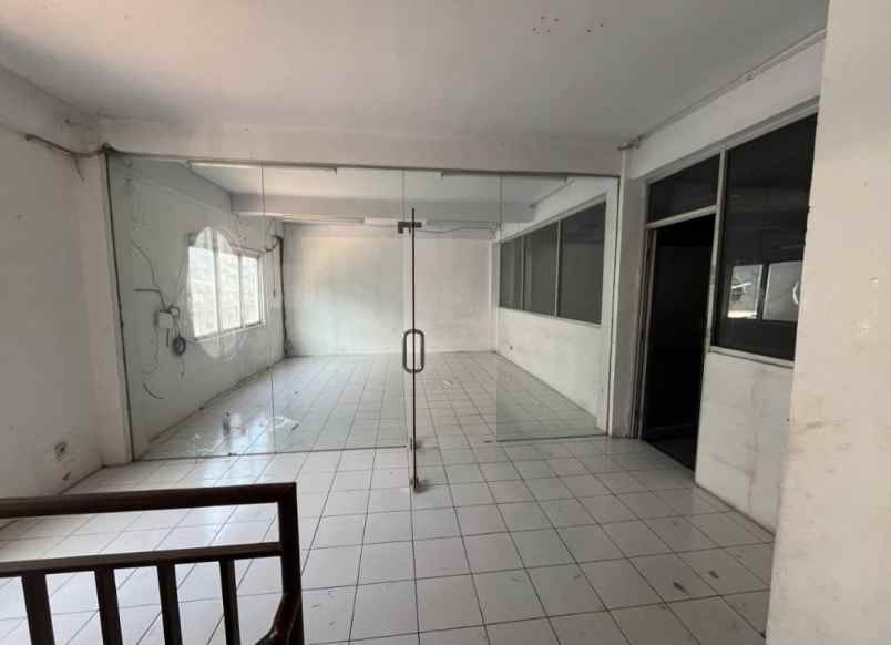 disewakan gudang elang laut sit pik 3 lantai