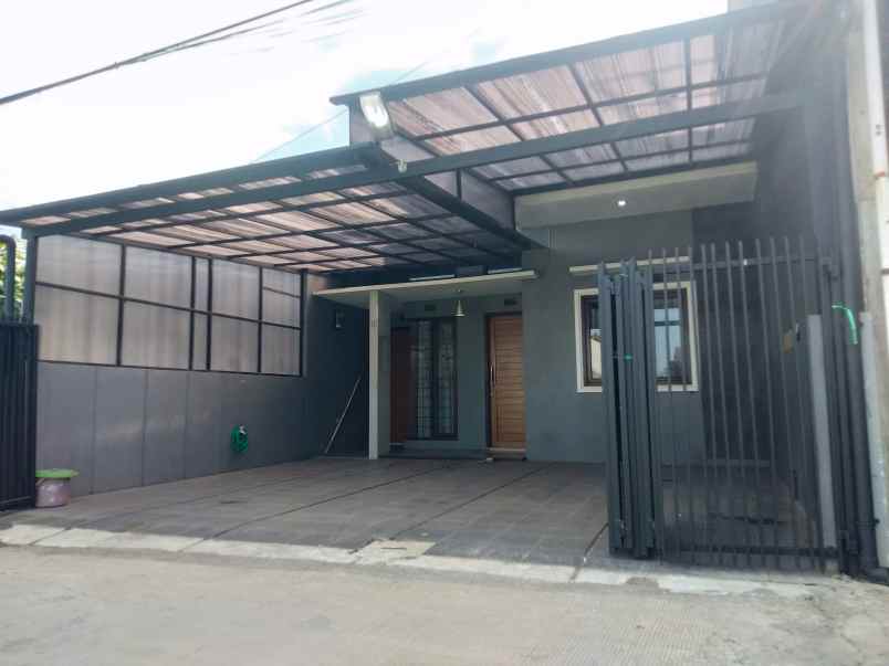 disewakan rumah bukit sariwangi