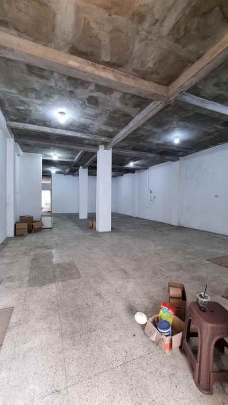 disewakan rumah jl raya jemursari