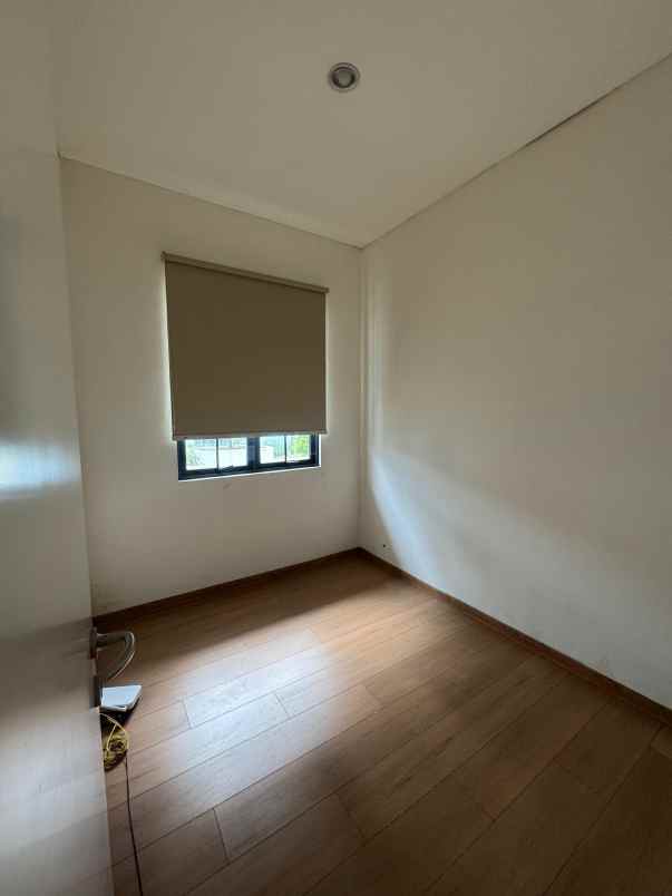 disewakan rumah lavon swan city cluster