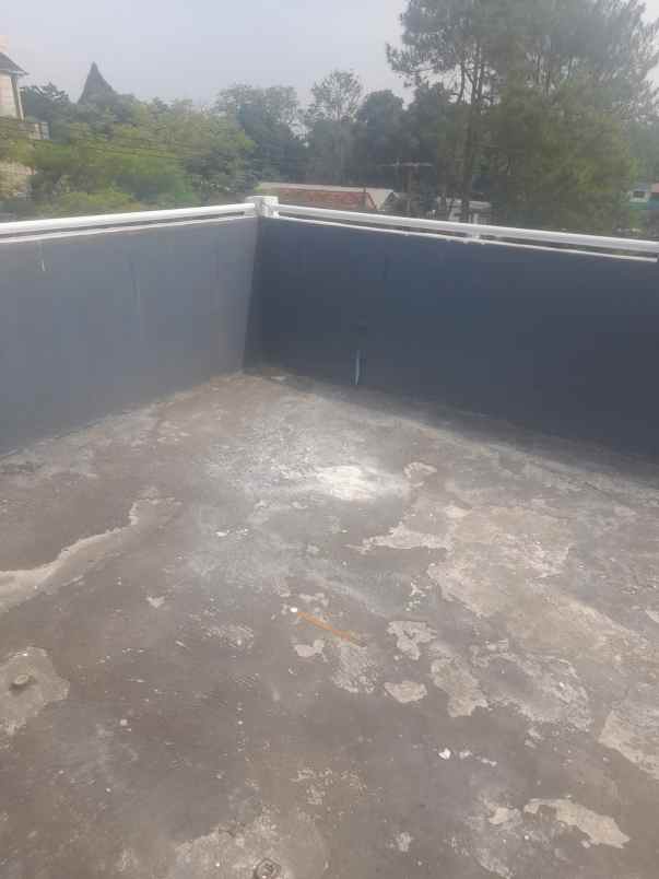 disewakan rumah sariwangi selatan