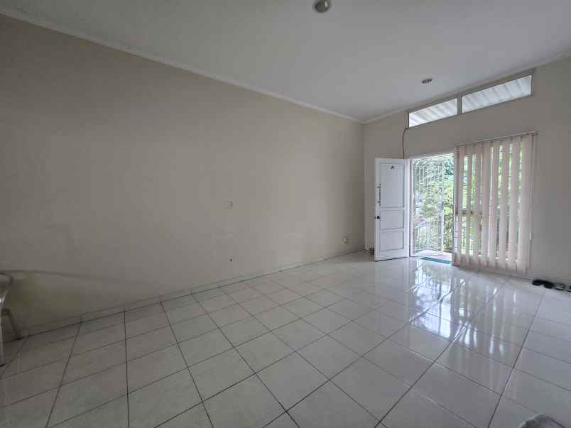 disewakan rumah suvarna sutera cluster bayu