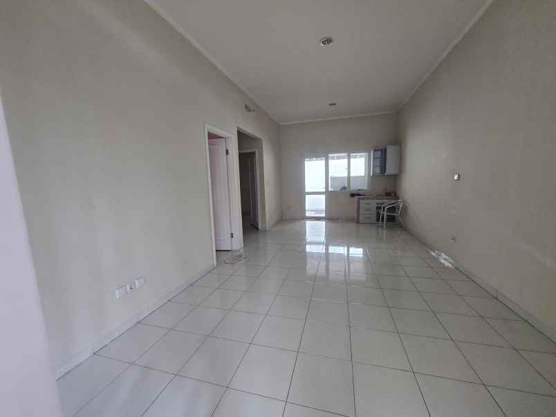 disewakan rumah suvarna sutera cluster bayu